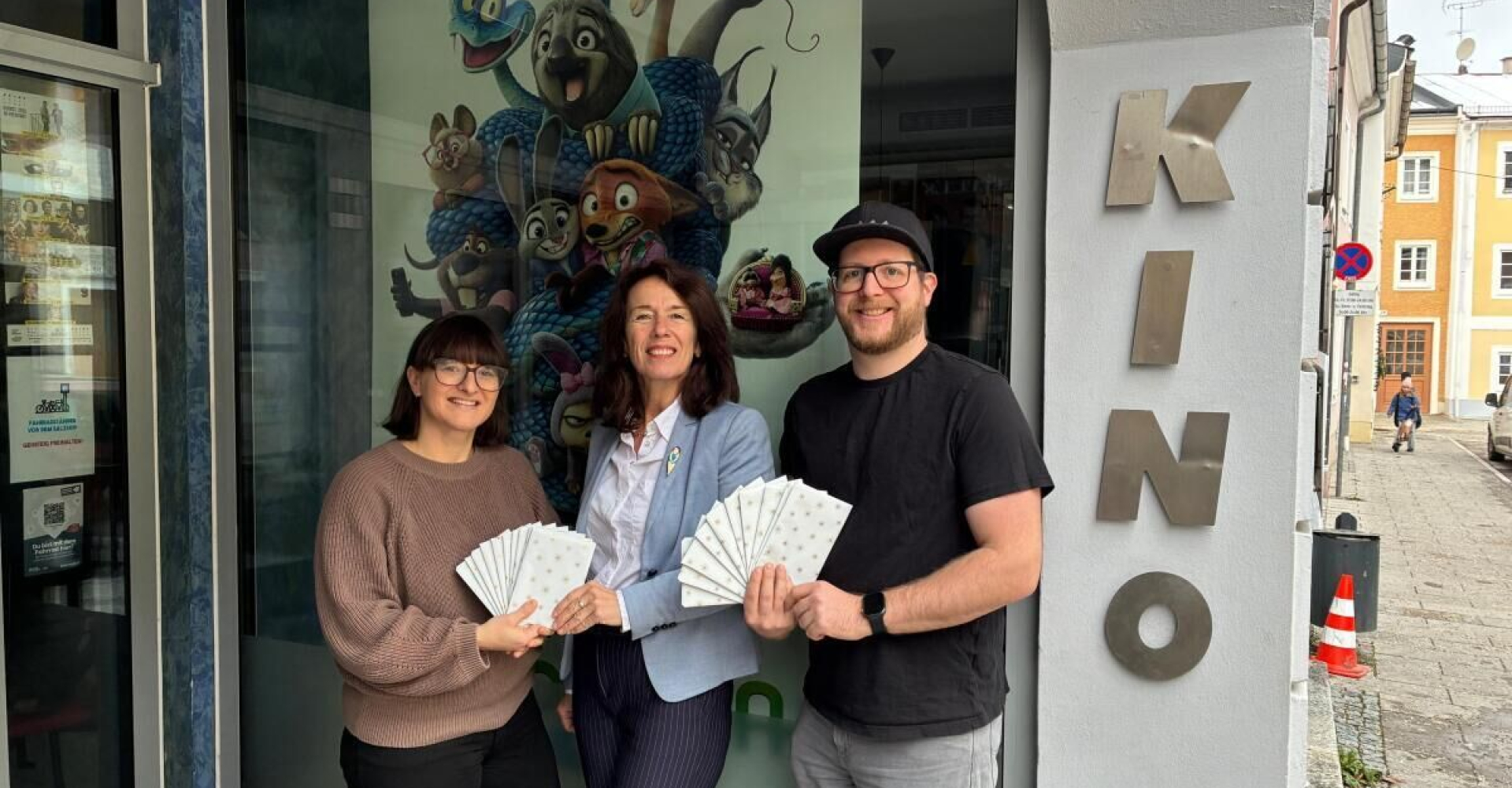 Kindern Freude Schenken Kino Freistadt spendet Gutscheine